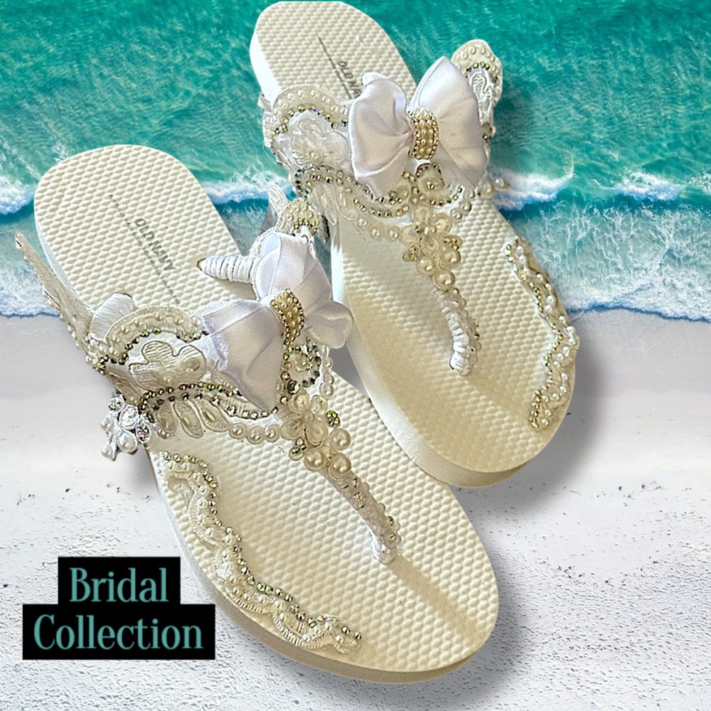 Bridal Shoes, Old Navy White Sandals w/Rhinestones, Wedding Flip Flops Sz 8